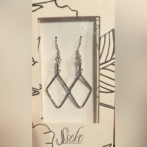 Silver Tone Geometric Earrings

New in Box